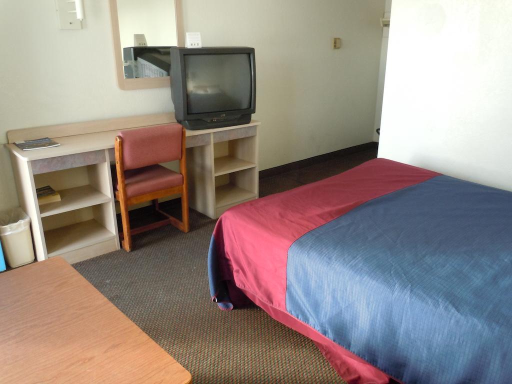 Travelodge By Wyndham Grand Rapids North Walker Luaran gambar